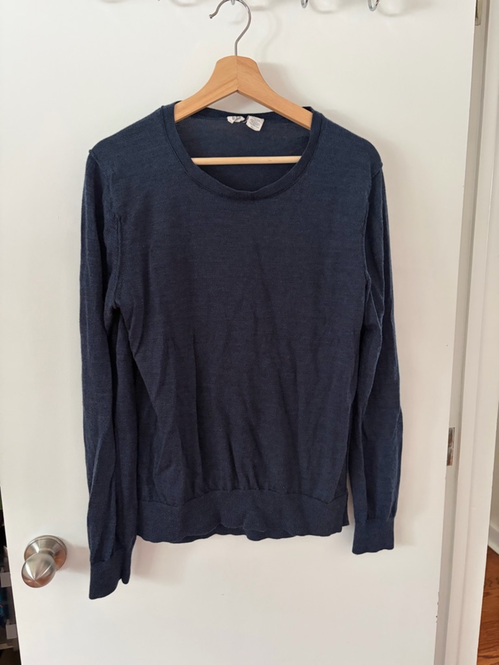 GAP Navy Crewneck Pullover Sweater